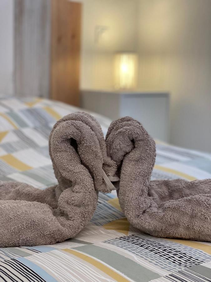 Appartement En Residence Privee, Face A La Mer Avec Acces Direct Plage Hyères Eksteriør billede